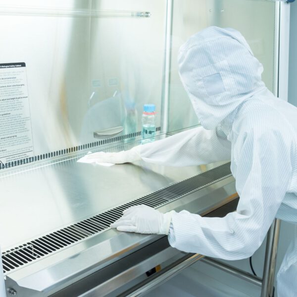 AAwipes Cleanroom Wipes: The Perfect Solution for a Spotless